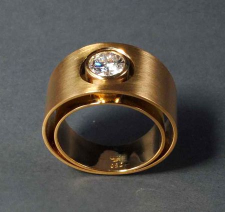 Ringe Berlin Verlobungsring mit Diamant Goldschmied